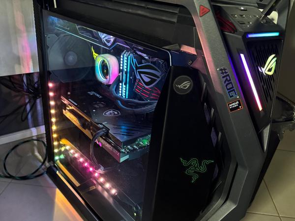PC gaming ROG, vista laterale – MS-TECHNOLOGY
