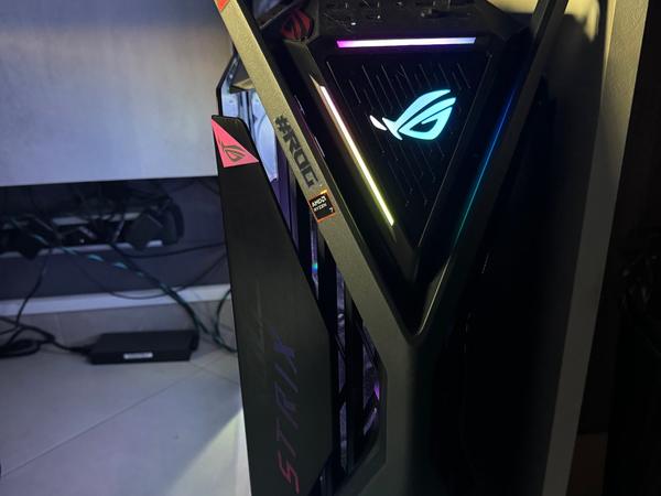 PC gaming ROG, vista frontale – MS-TECHNOLOGY